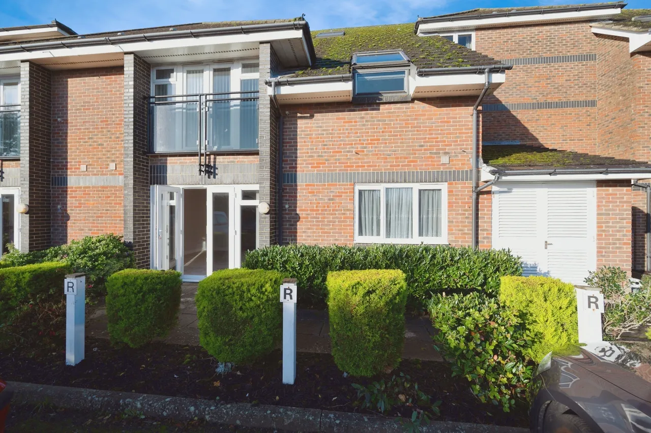 Sea Front, Hayling Island, PO11, photo 8