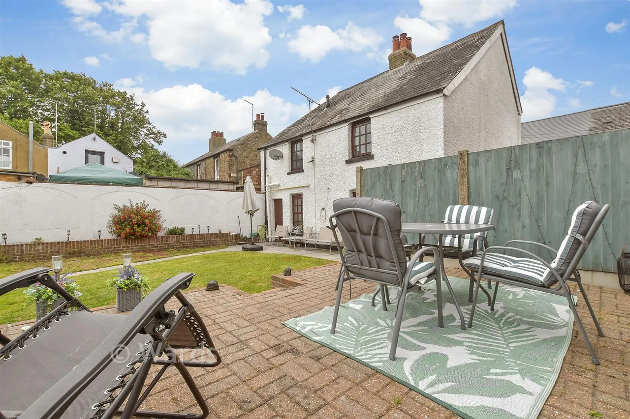 Victoria Road, Broadstairs, CT10, photo 22