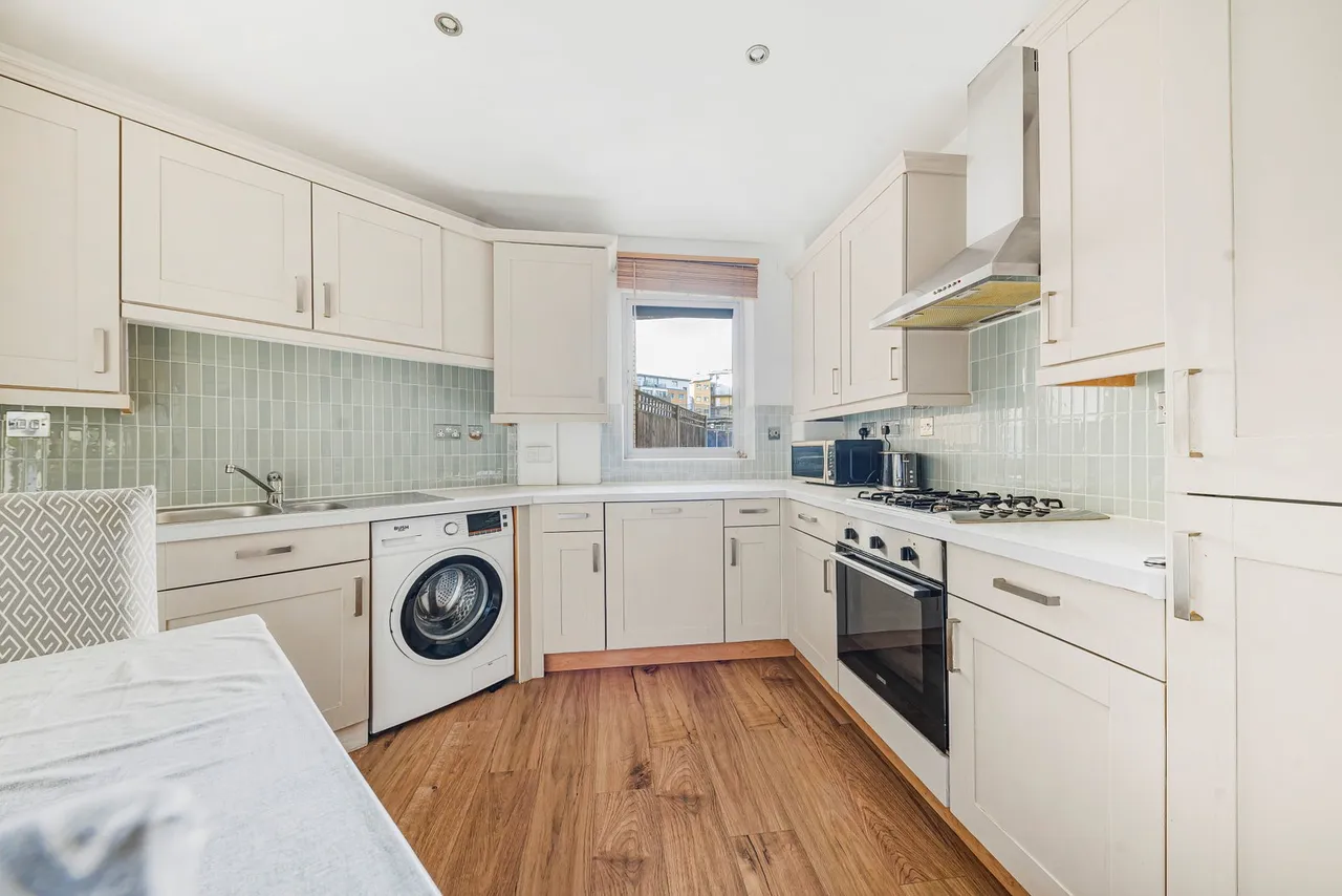 Townmead Road, Fulham, photo 2