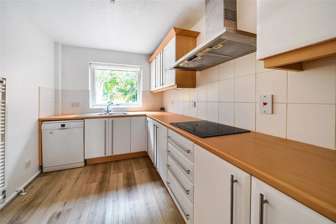 Foxgrove Road, Beckenham, BR3, photo 5