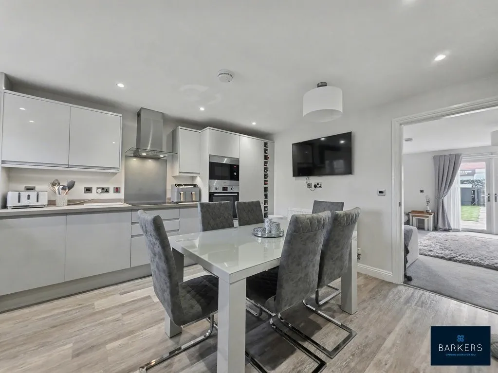 Jubilee Terrace, Morley LS27 8FT, photo 4