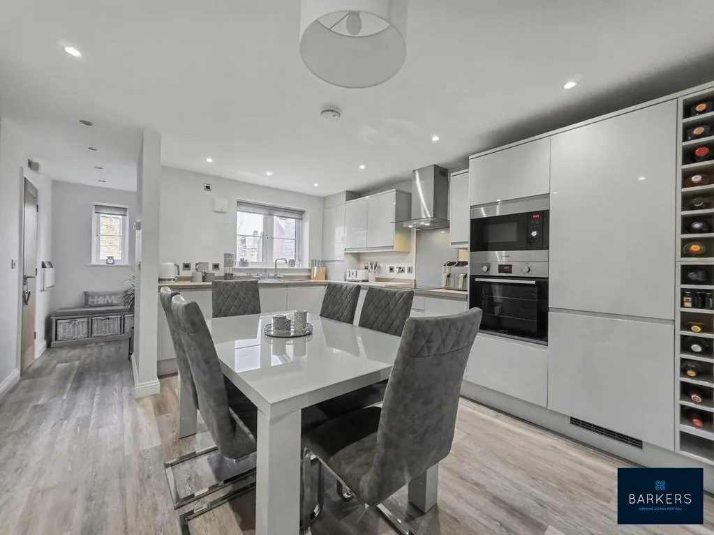Jubilee Terrace, Morley LS27 8FT, photo 5