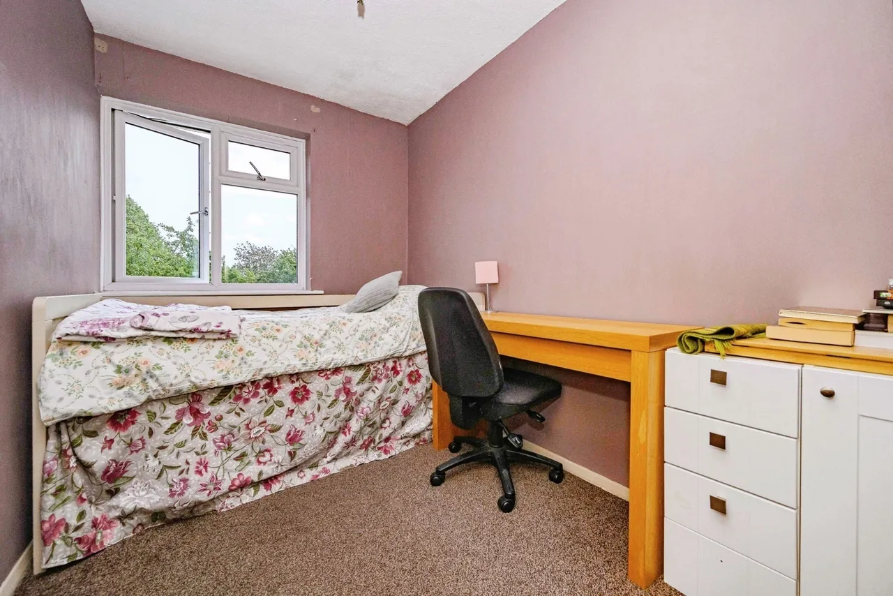 Bramingham Road, Luton, Bedfordshire, LU3, photo 6