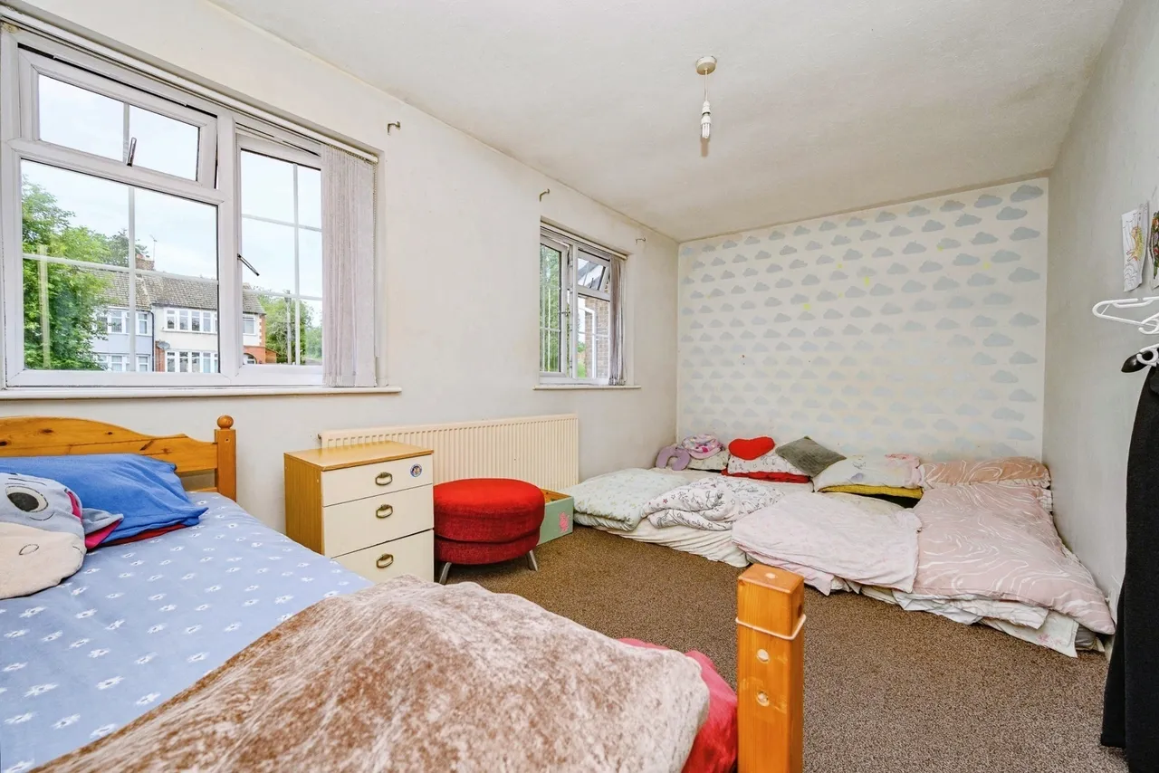 Bramingham Road, Luton, Bedfordshire, LU3, photo 4