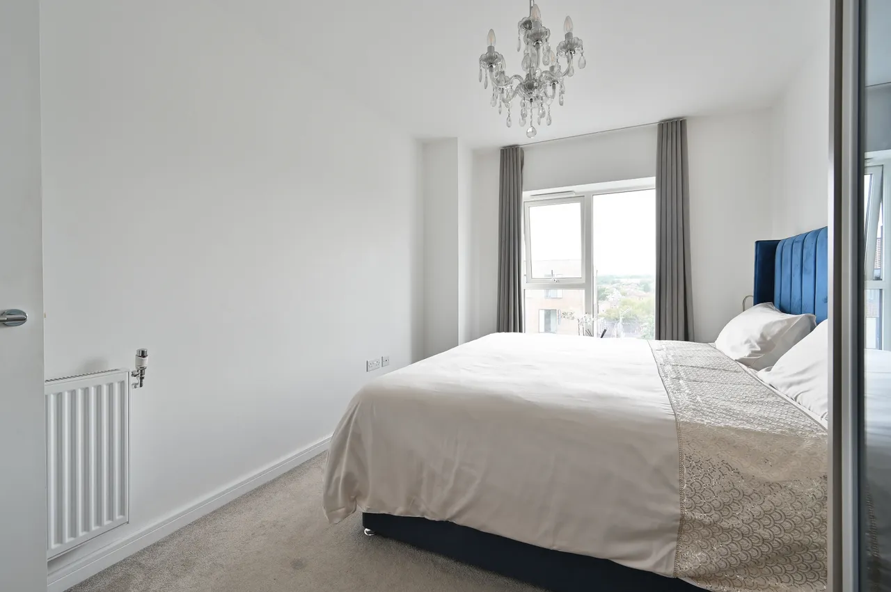 South Oxhey, WD19, photo 8