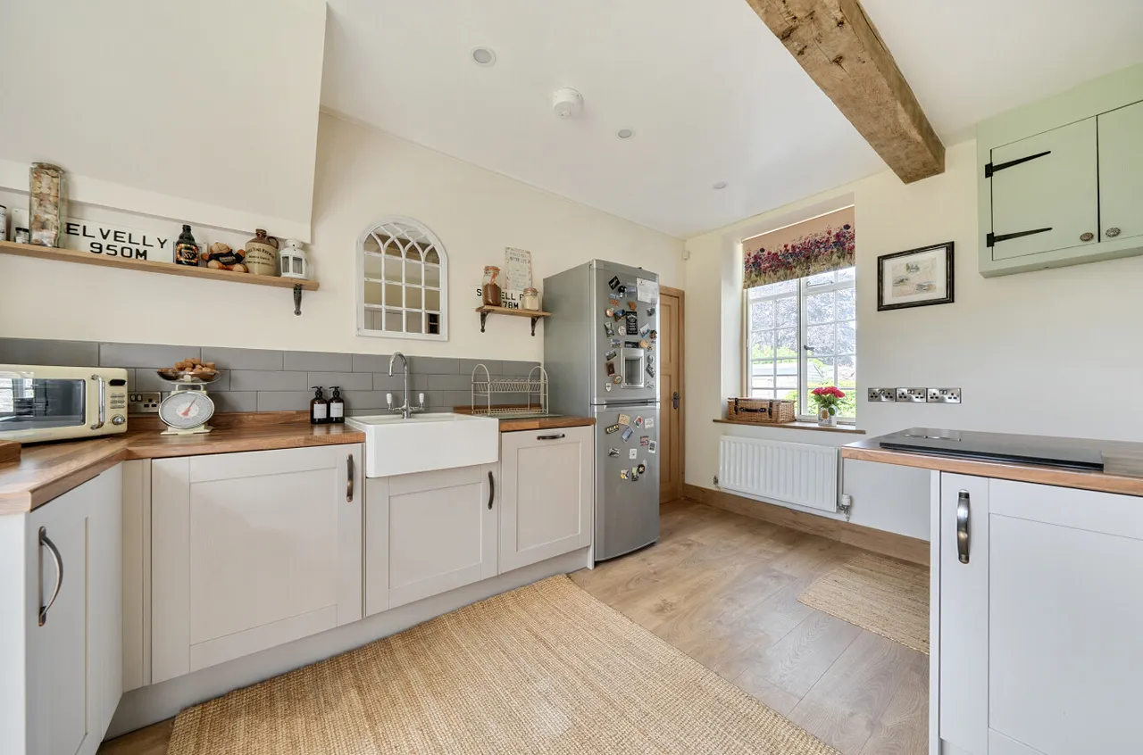 The Coach House Cottage, Llandyssil, photo 3