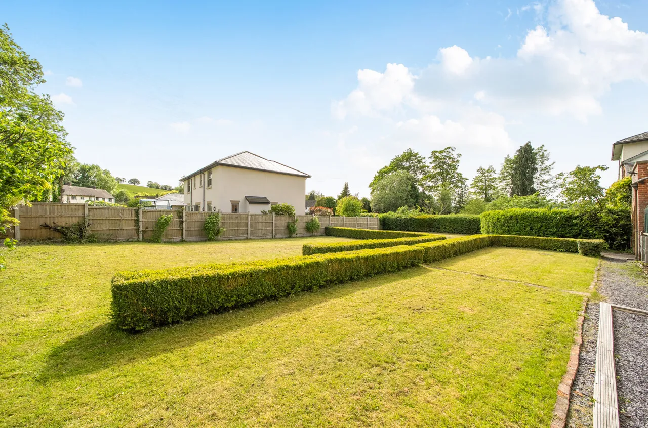 The Coach House Cottage, Llandyssil, photo 29
