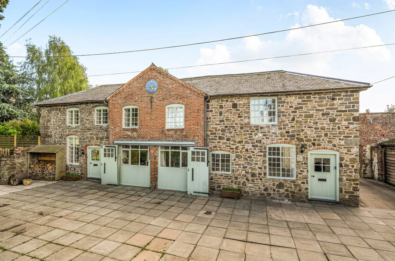 The Coach House Cottage, Llandyssil, photo 34