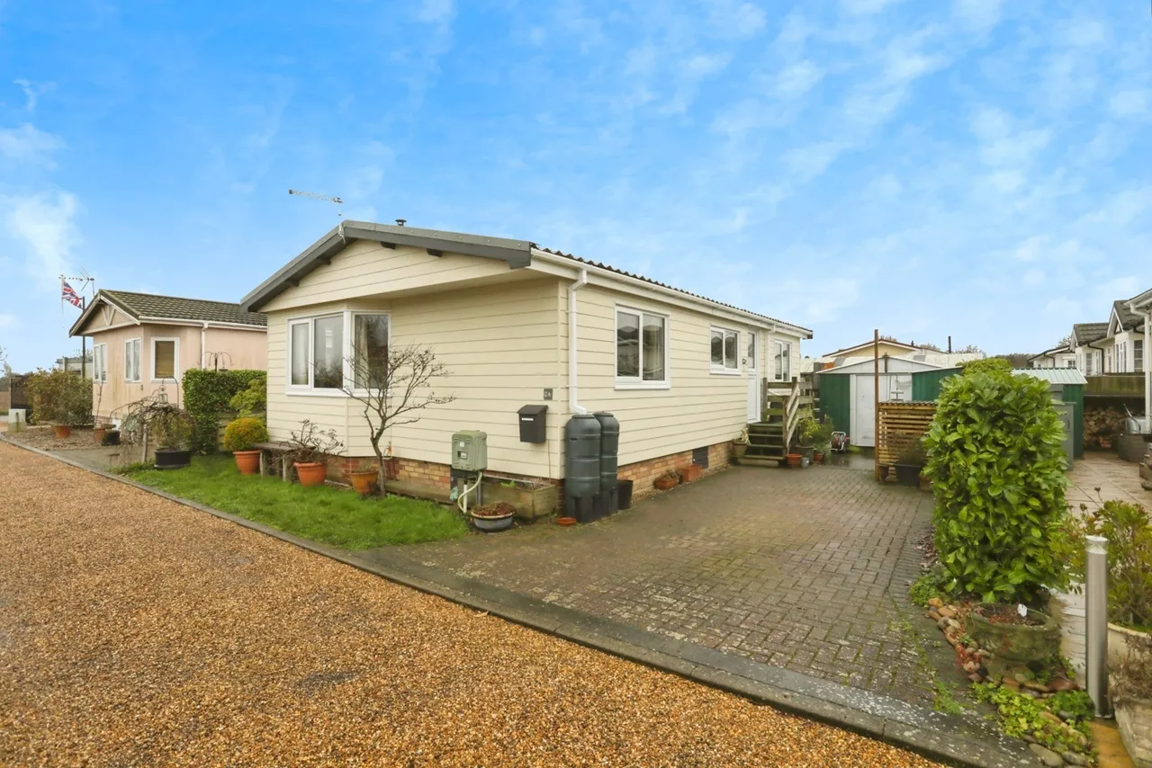 Debenham Corner, Wetheringsett, Stowmarket, Suffolk, IP14, photo 7