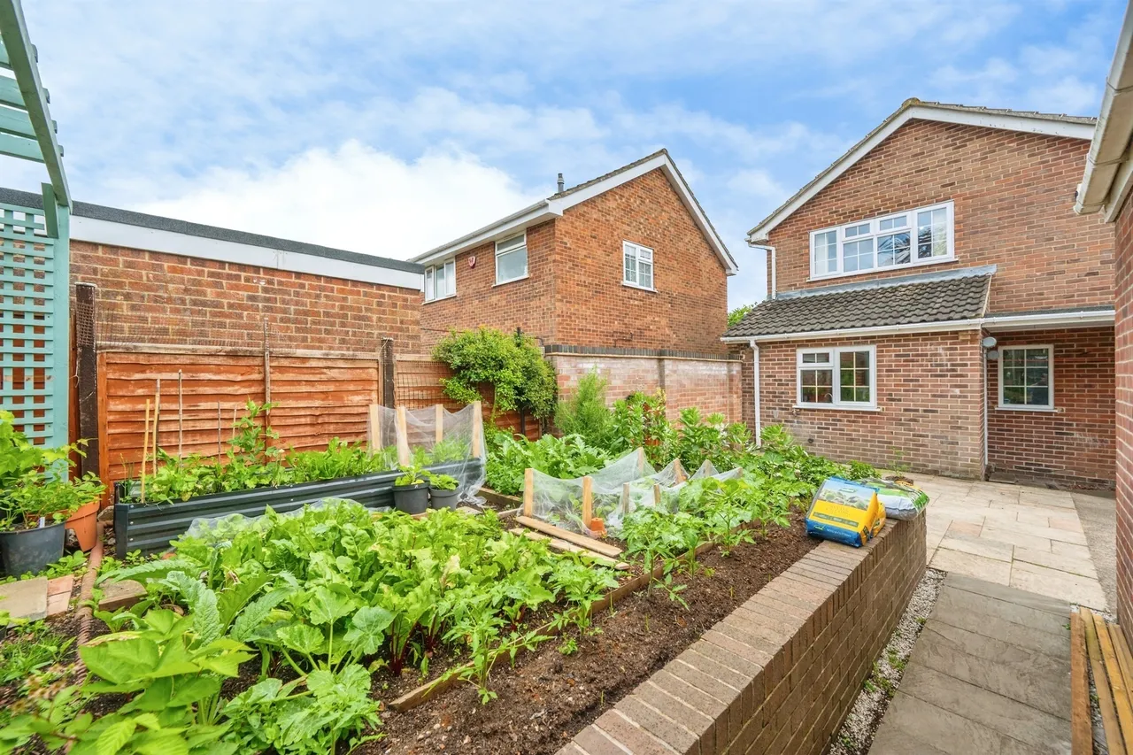Wretham Close, Mickleover, DE3, photo 14