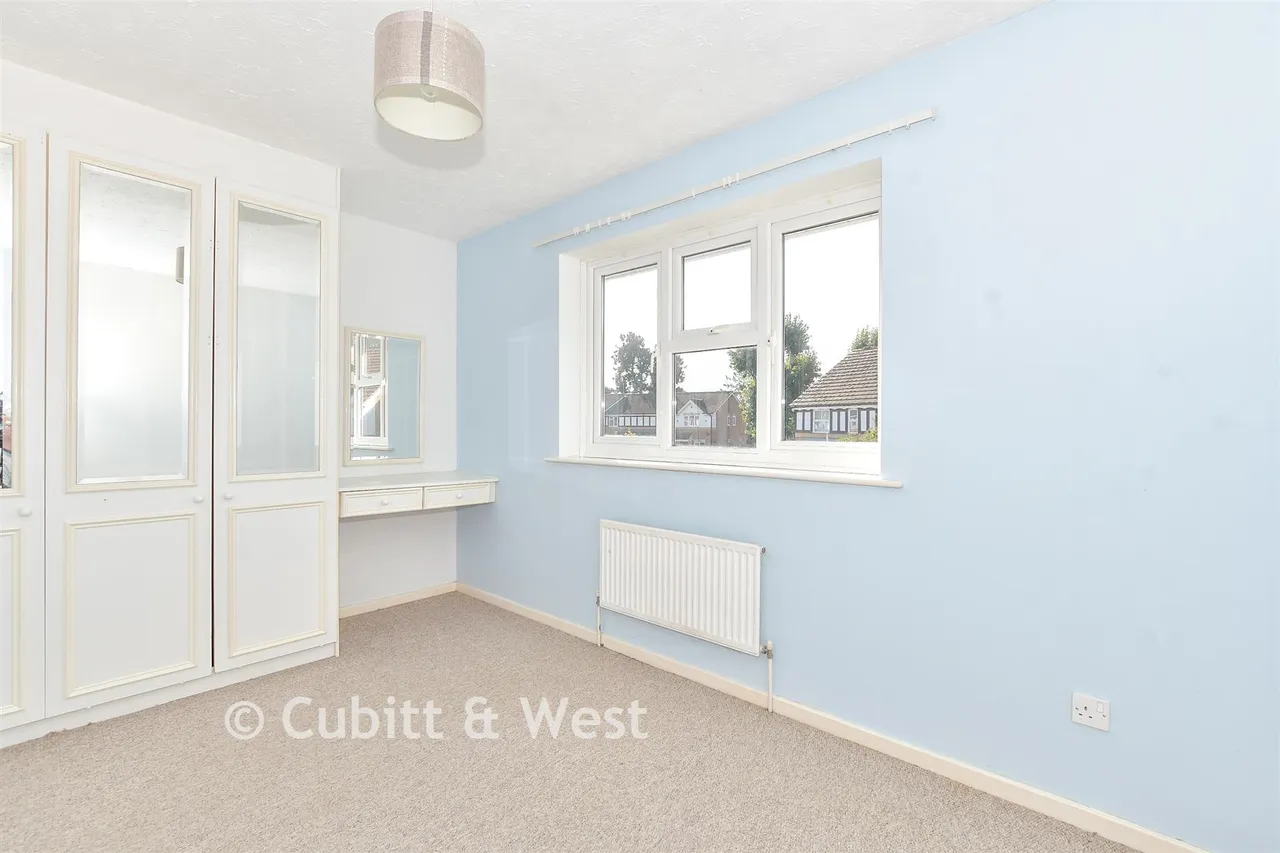 Grenville Gardens, Donnington, PO19, photo 7