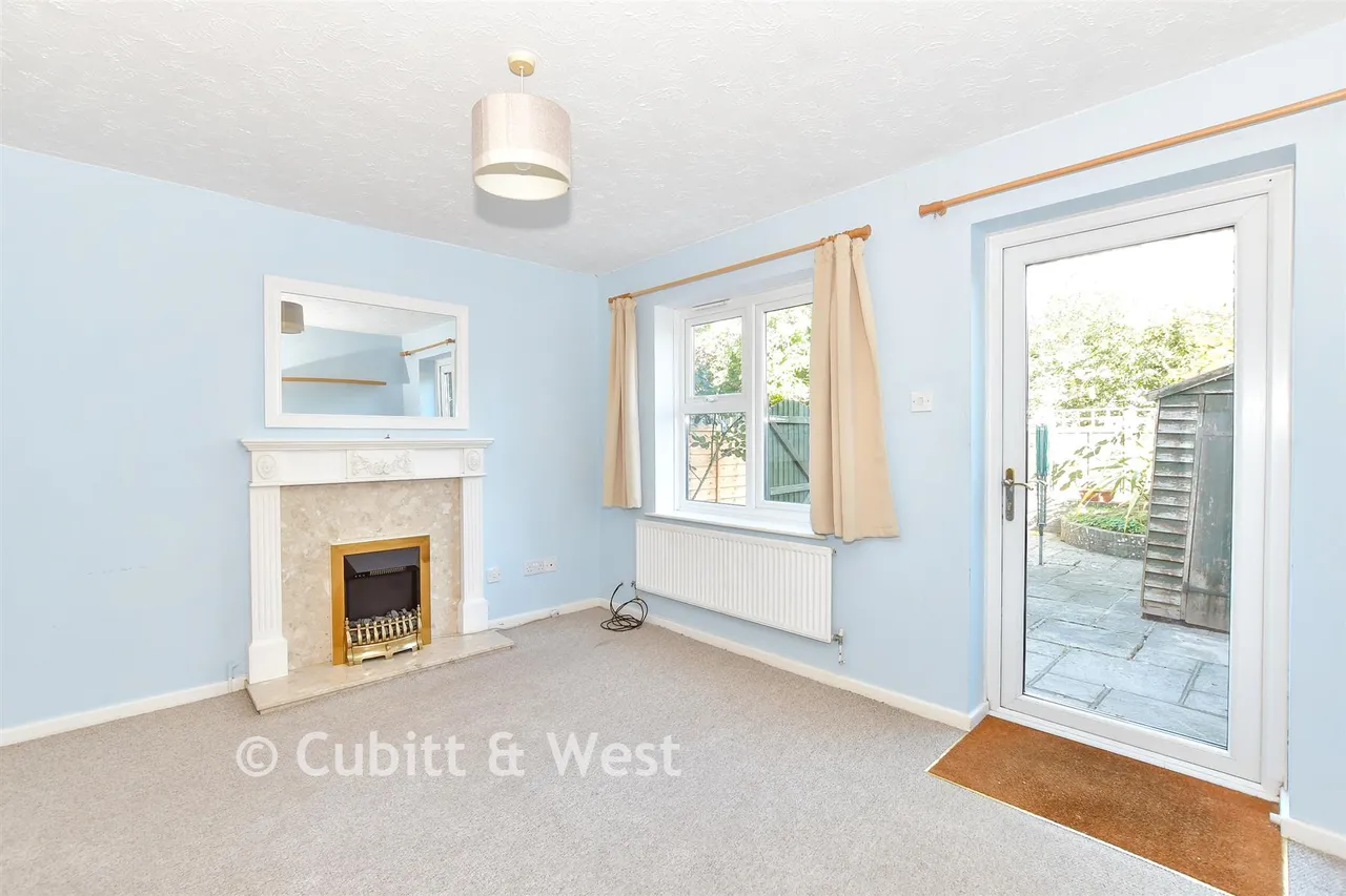 Grenville Gardens, Donnington, PO19, photo 5