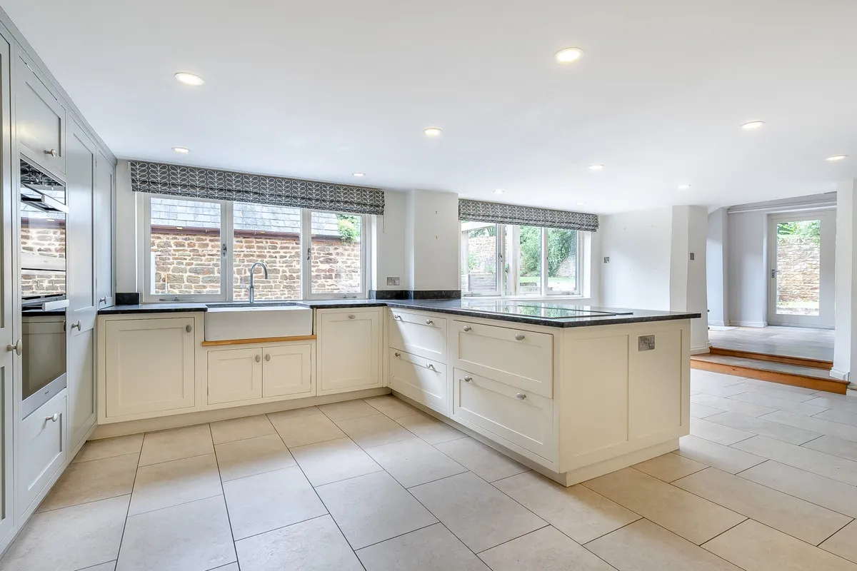Banbury Road, Litchborough, NN12, photo 2