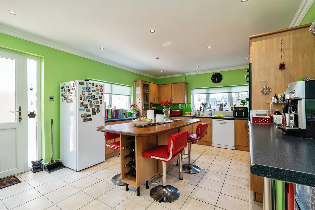Clarence Road, Gorleston, Great Yarmouth, photo 7