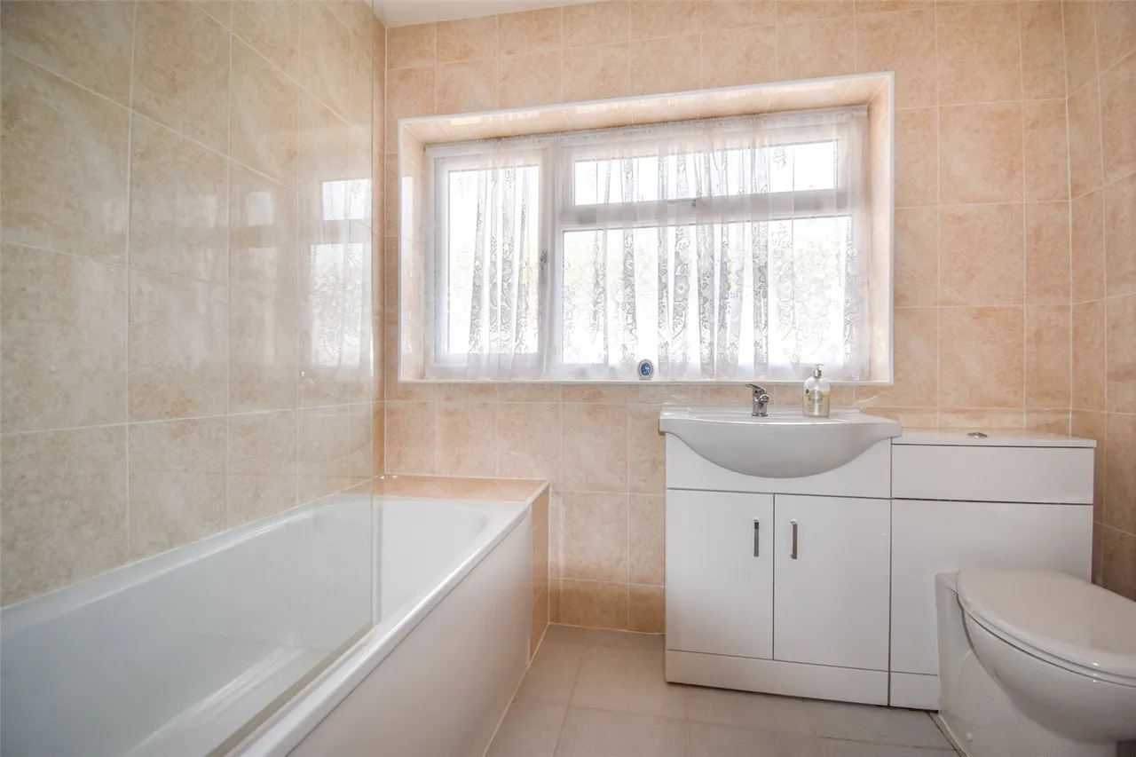 Legge Crescent, Aldershot, Hampshire, GU11 3NU, photo 4