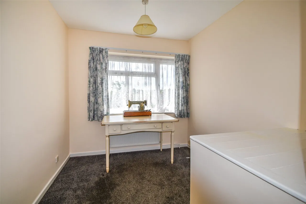 Legge Crescent, Aldershot, Hampshire, GU11 3NU, photo 11