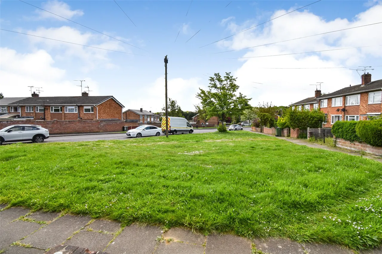 Legge Crescent, Aldershot, Hampshire, GU11 3NU, photo 13