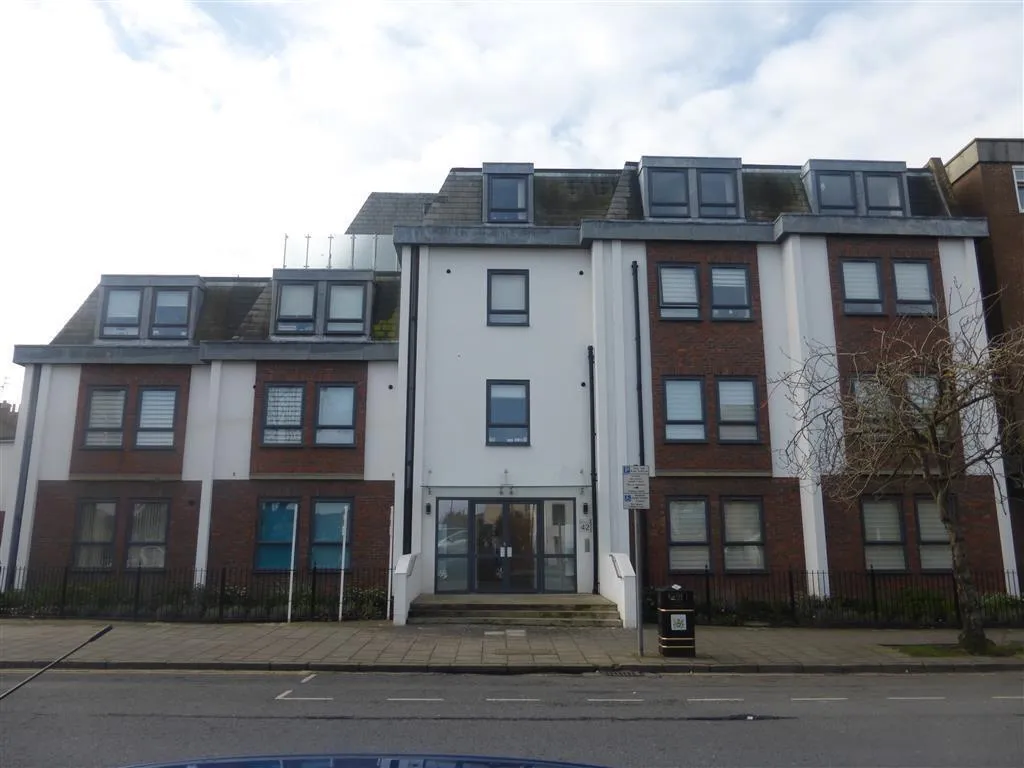 1 bed flat to rent, Buckingham Street, Aylesbury, HP20