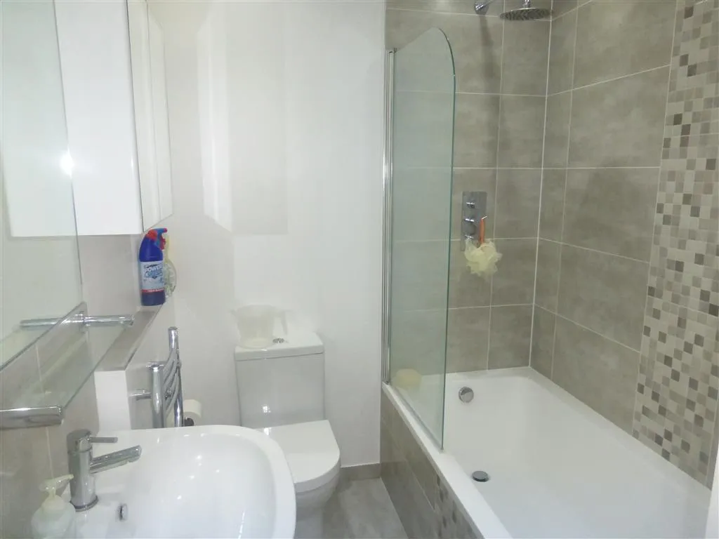 Buckingham Street, Aylesbury, HP20, photo 5