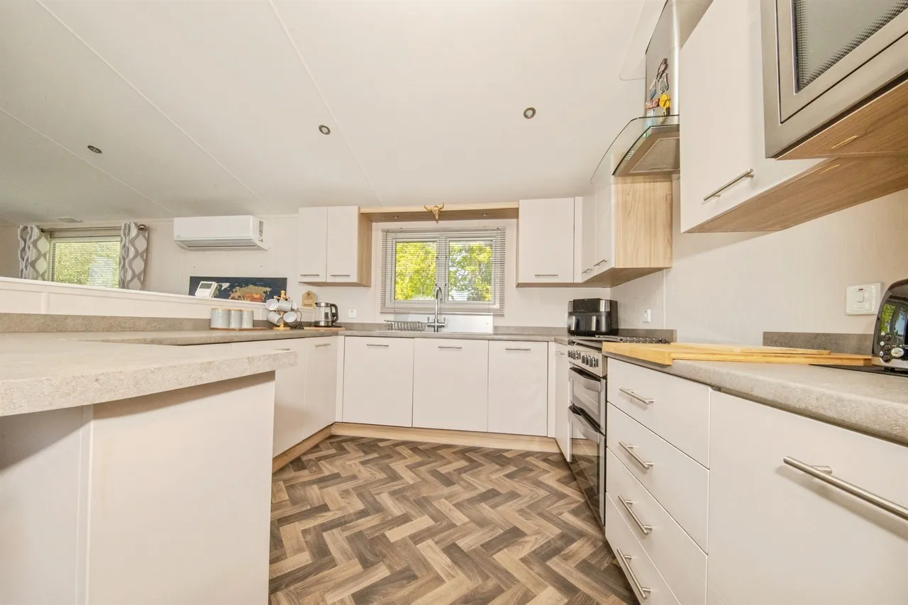 London Road, Little Clacton, CO16, photo 6