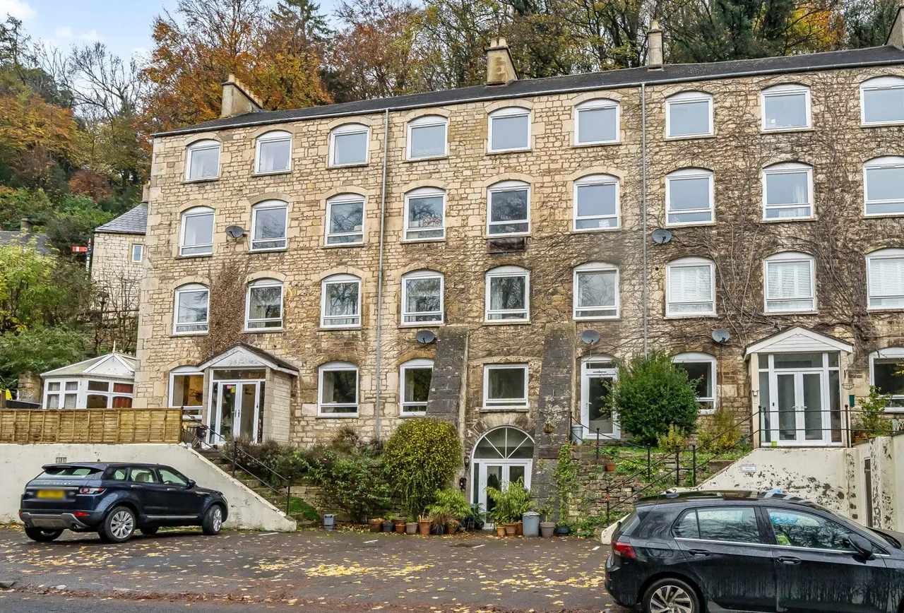 2 bed flat for sale — St. Marys, Chalford, GL6 8PT
