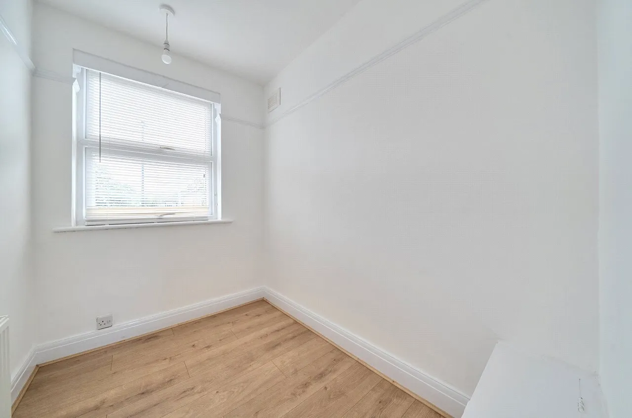 Kynaston Crescent, Thornton Heath, CR7, photo 3