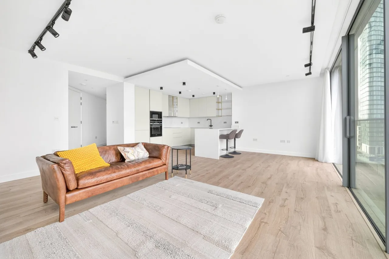 3 bed flat to rent, Bollinder Place, Islington, EC1V