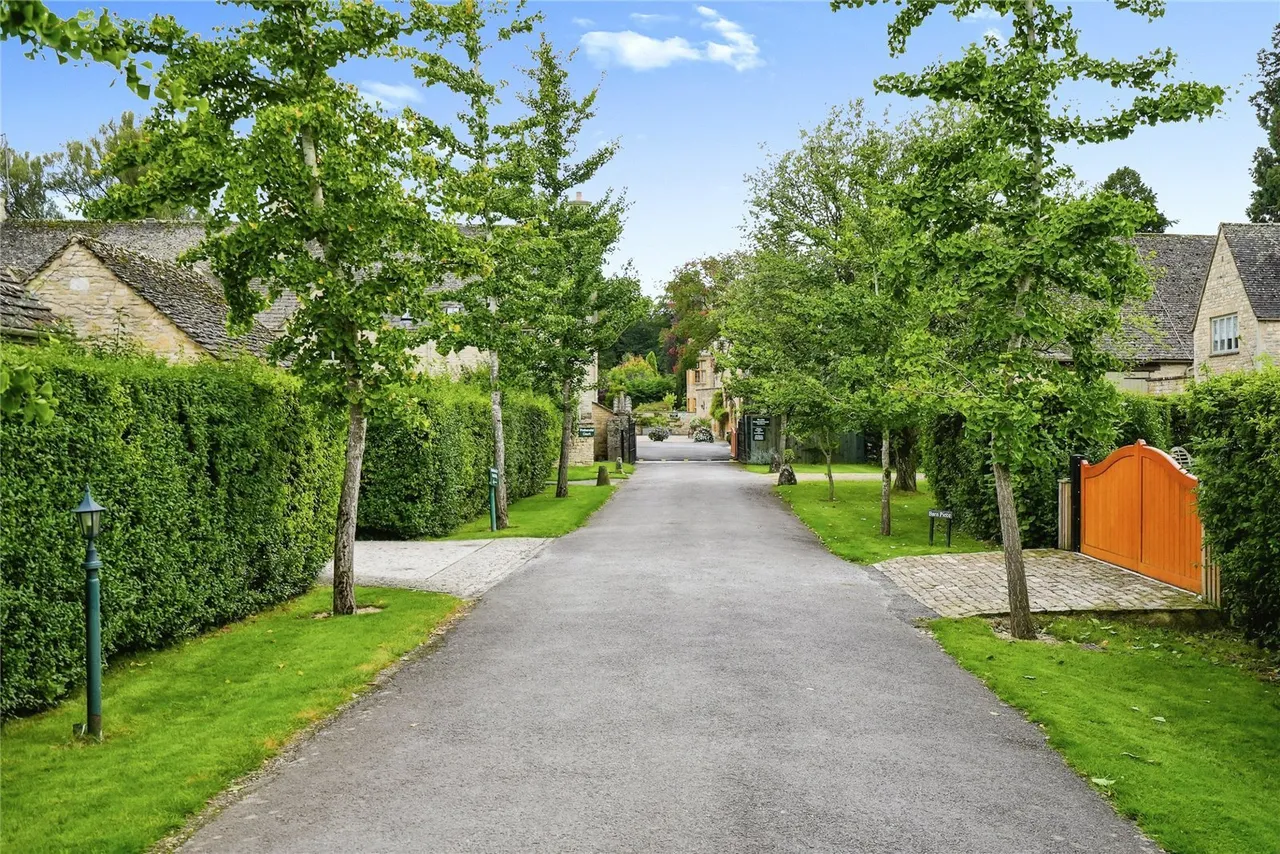 Prebendal Court, Shipton-Under-Wychwo, OX7, photo 16