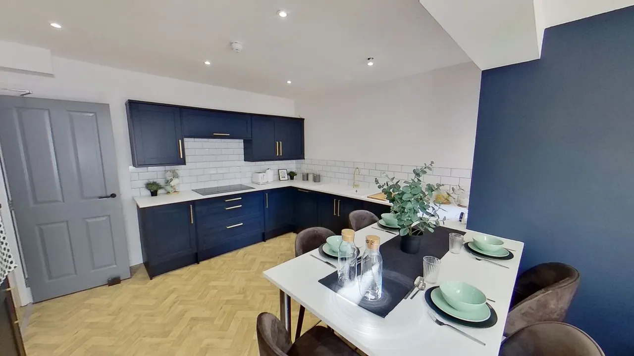 Beeston Road, Nottingham, NG7, photo 2