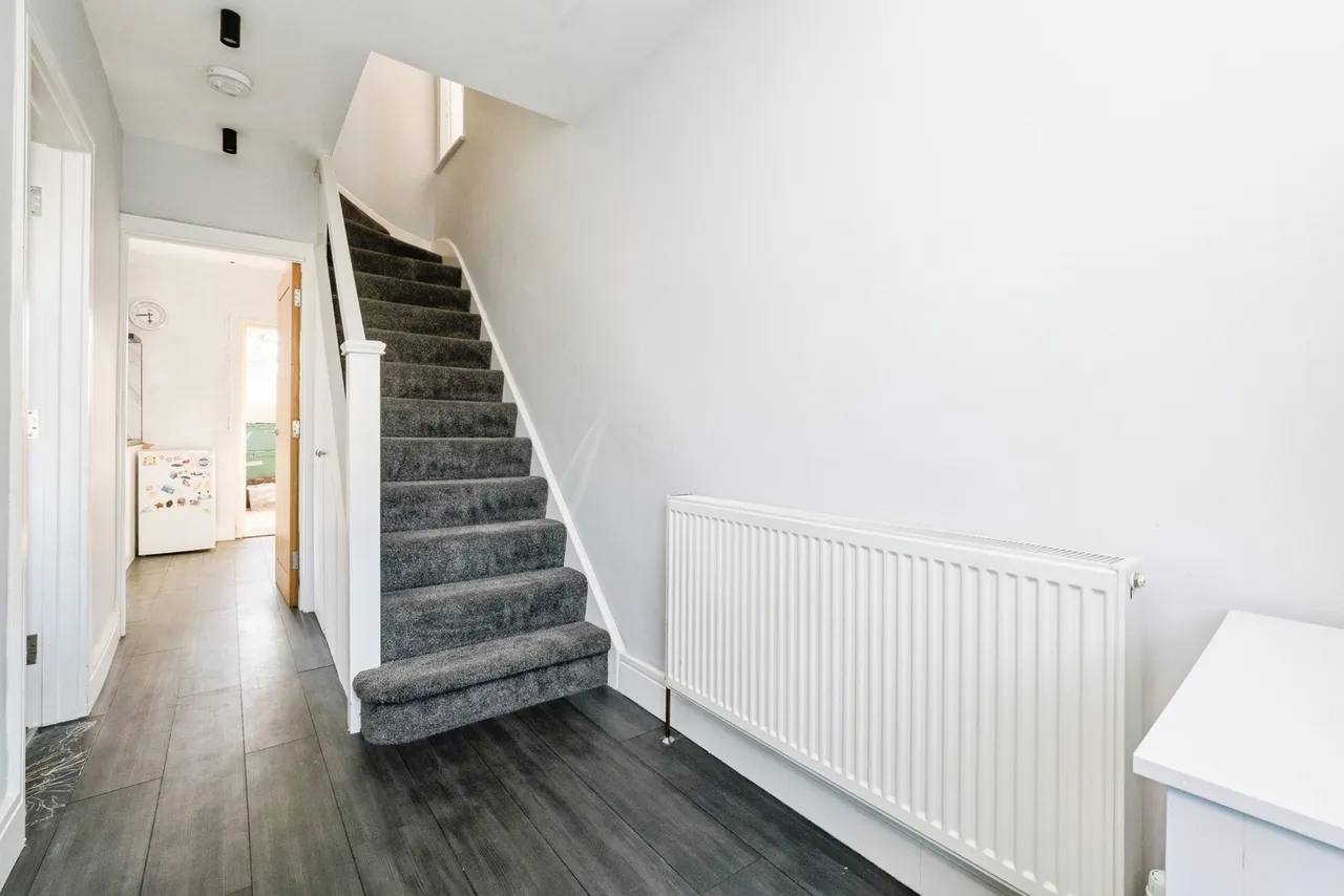 Eastwood Drive, RAINHAM, Essex, RM13, photo 4