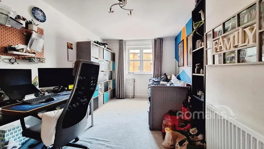 Lime Tree House, Carter Court, RG27, photo 6