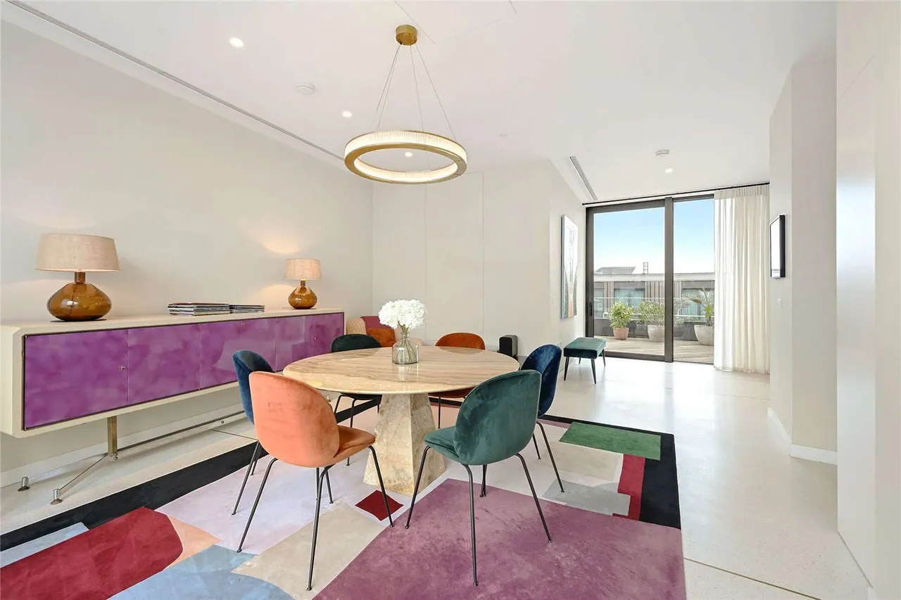 Television Centre, 101 Wood Lane, London, W12 7FT, photo 8