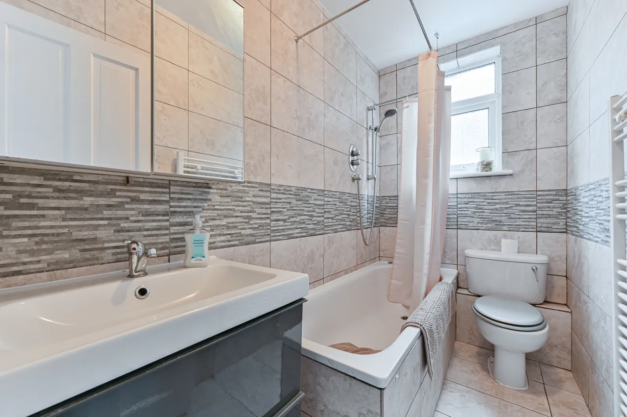 Flat 7, 41 Culverden Road, London, photo 6