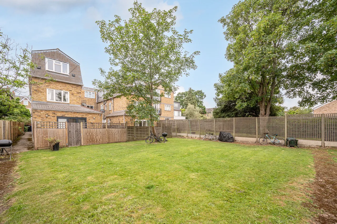 Flat 7, 41 Culverden Road, London, photo 12