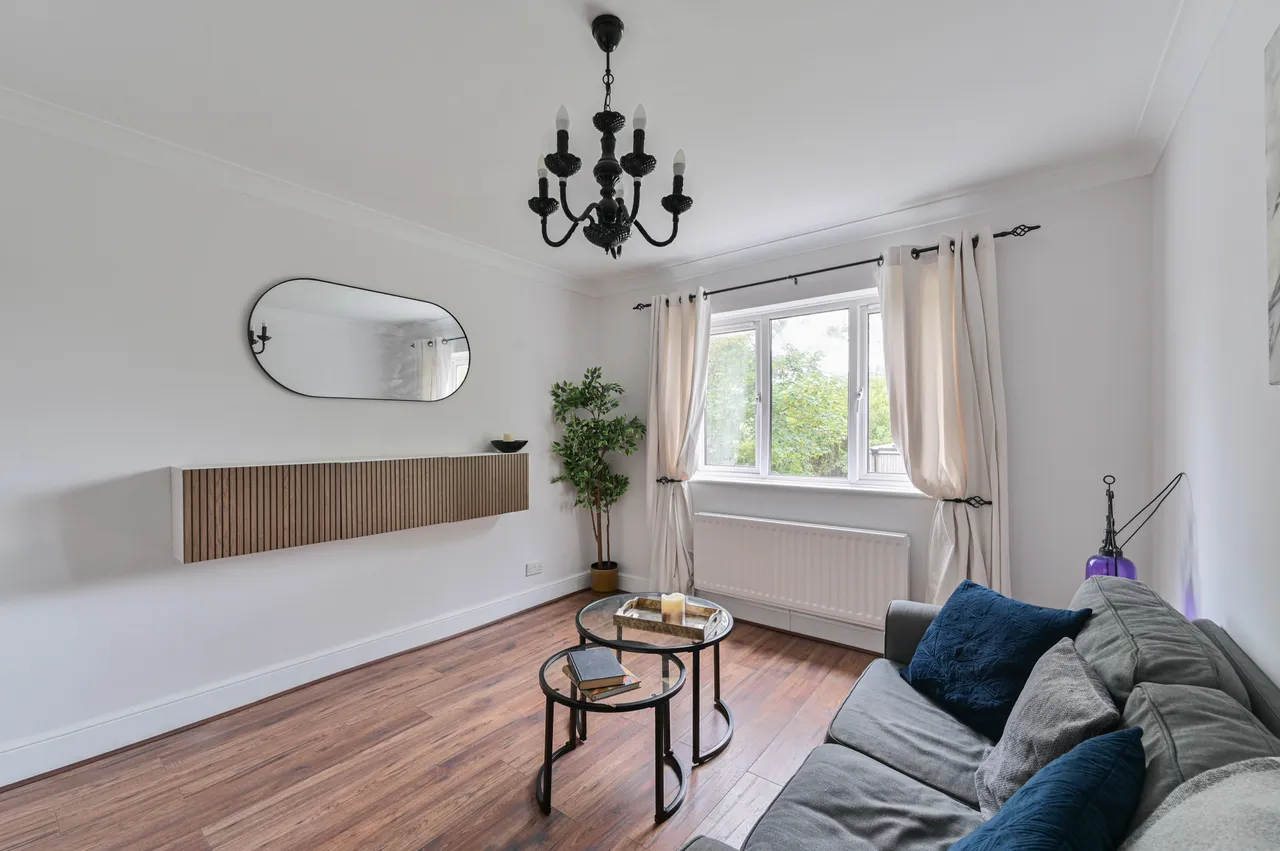 Flat 7, 41 Culverden Road, London, photo 2
