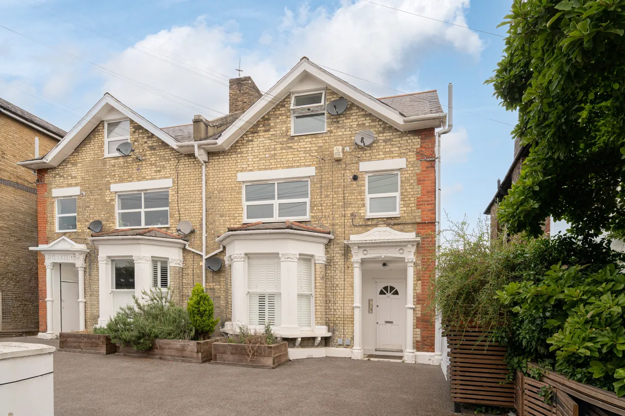 Flat 7, 41 Culverden Road, London, photo 11
