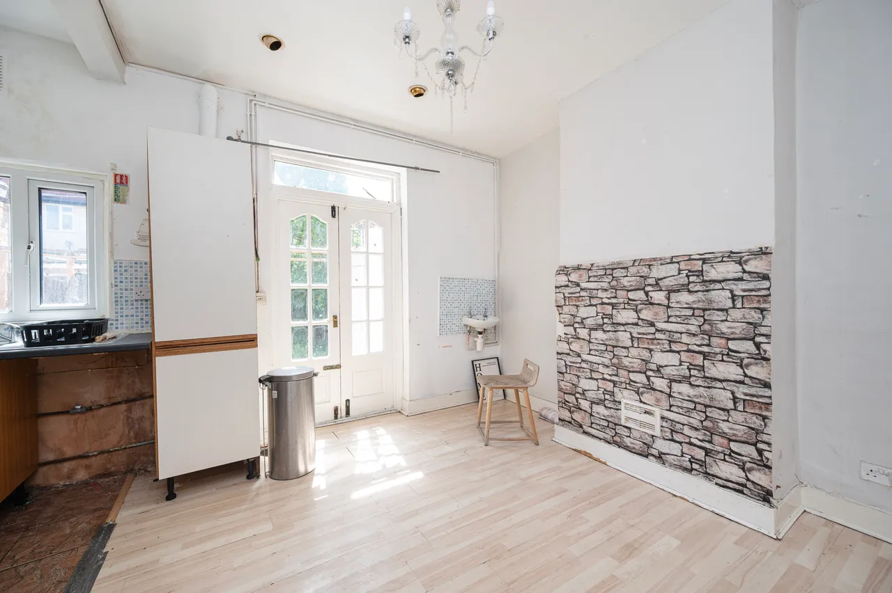 11 Norton Road, London, photo 3