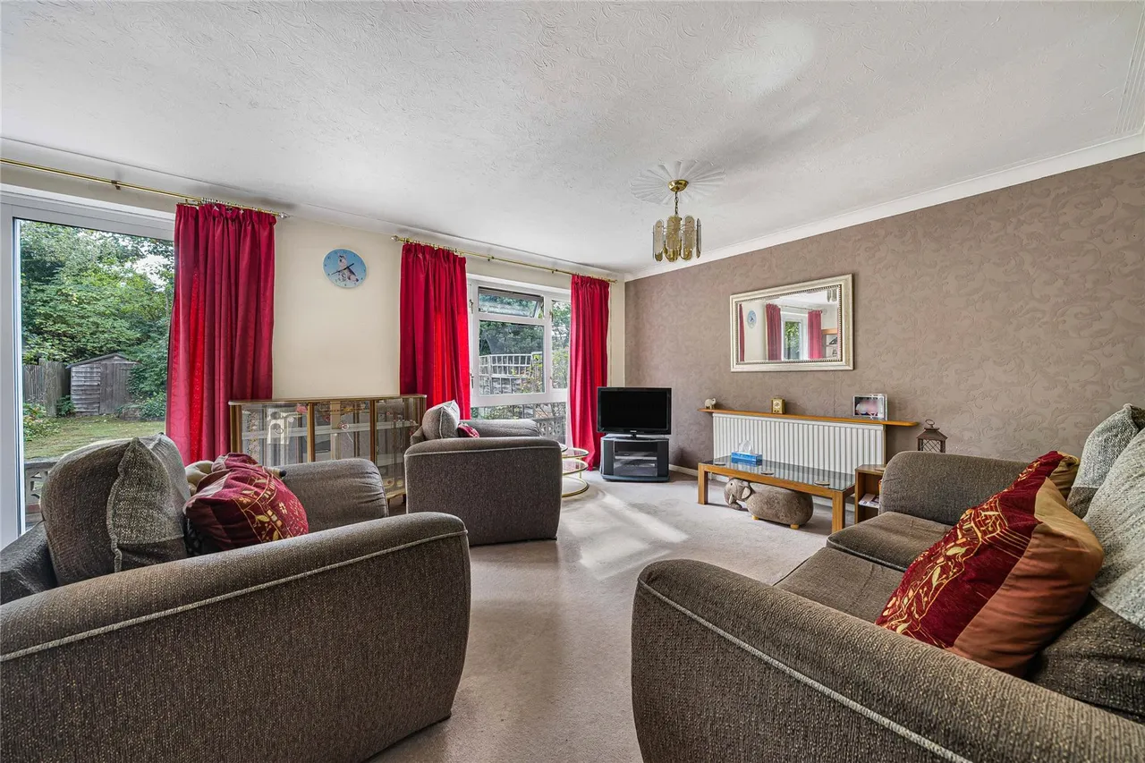 London Road, Greenhithe, DA9, photo 2