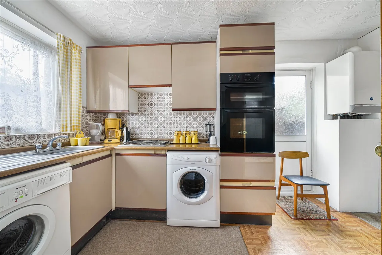 London Road, Greenhithe, DA9, photo 3