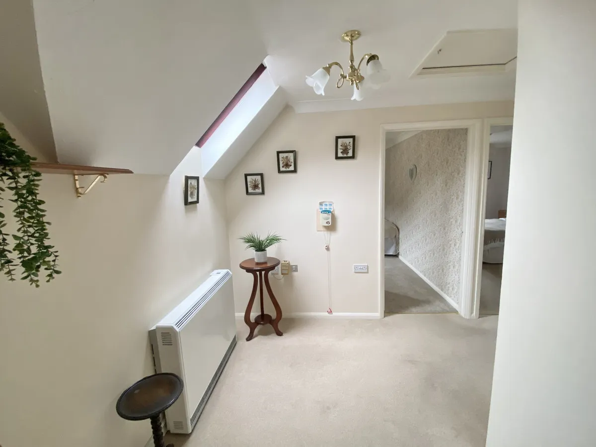 Swinbrook Court, Witney, OX28, photo 8