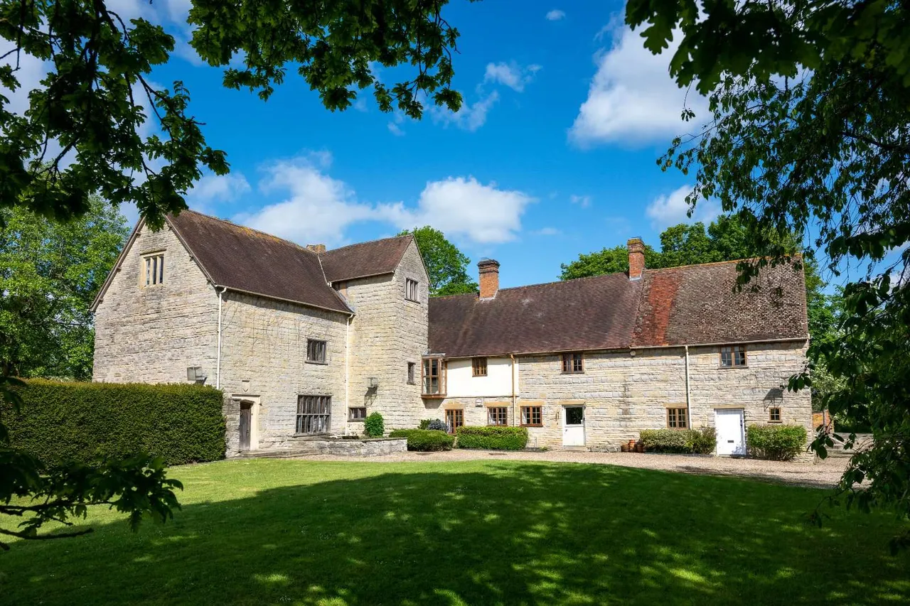 Hillborough Manor, Hillborough Lane, Bidford-On-Avon, Warwickshire, B50 4LS, photo 21