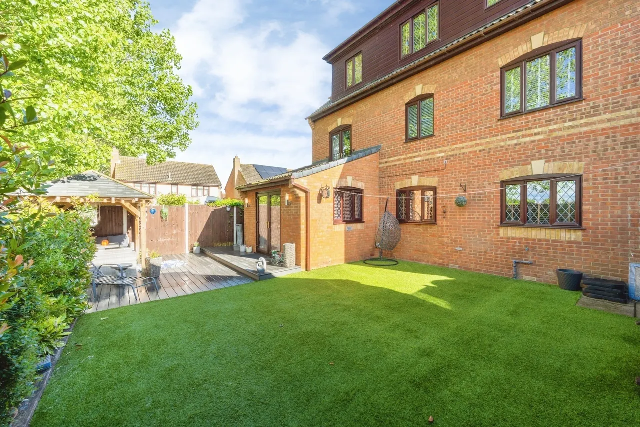 Grovebury Court, Wootton, Bedford, Bedfordshire, MK43, photo 19