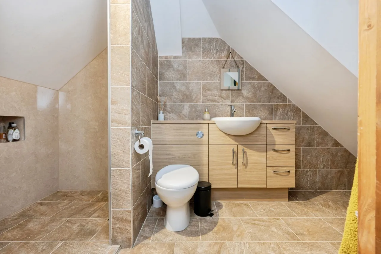 Grovebury Court, Wootton, Bedford, Bedfordshire, MK43, photo 17