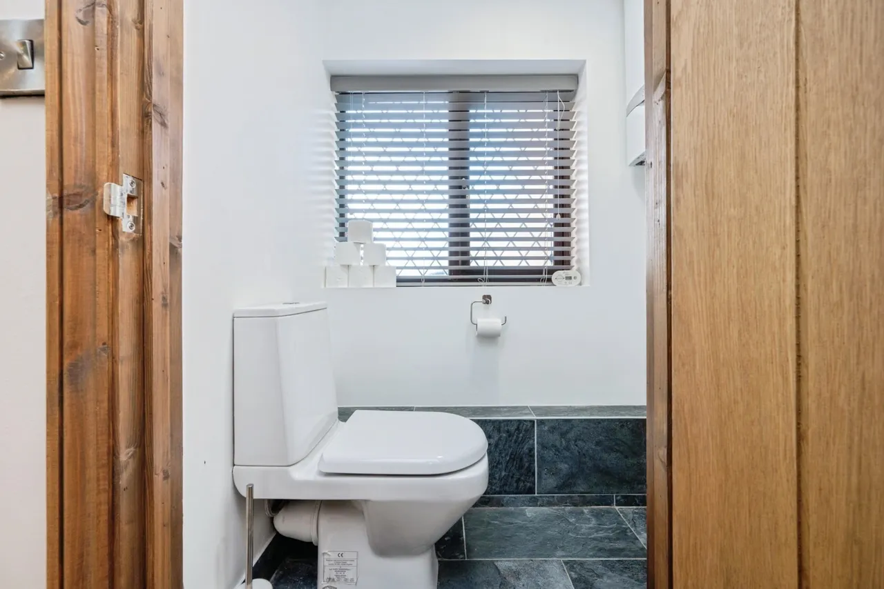 Grovebury Court, Wootton, Bedford, Bedfordshire, MK43, photo 25