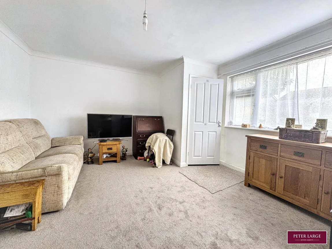 Clwyd Court, Prestatyn, Denbighshire, LL19 8DP, photo 2