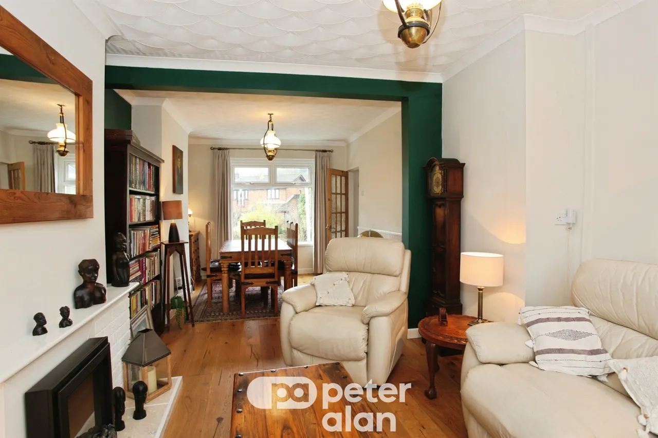 Club Road, Pontypool, NP4, photo 10