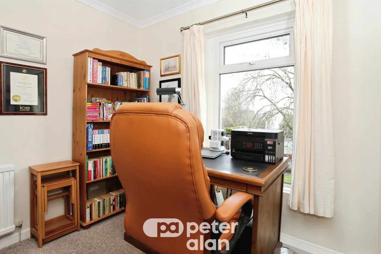 Club Road, Pontypool, NP4, photo 26