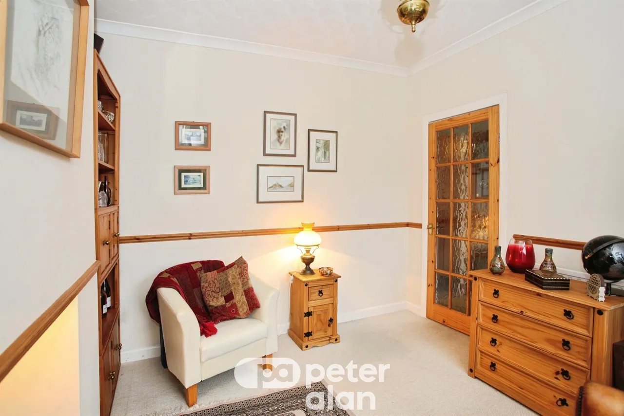 Club Road, Pontypool, NP4, photo 16