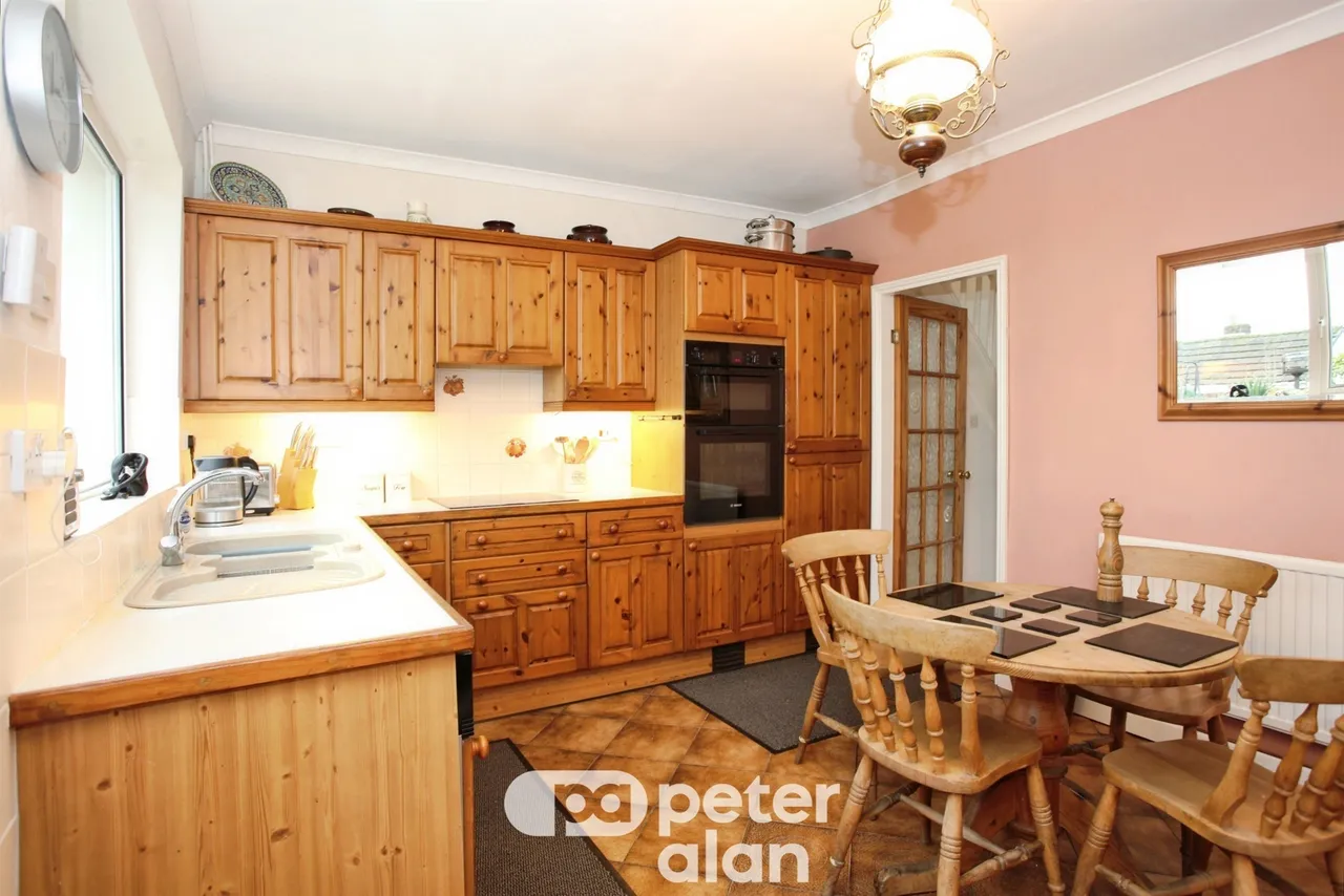 Club Road, Pontypool, NP4, photo 7