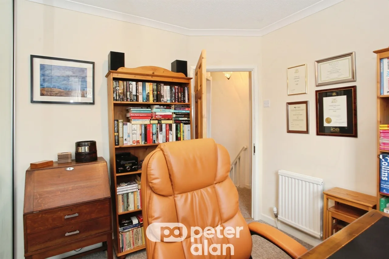 Club Road, Pontypool, NP4, photo 27